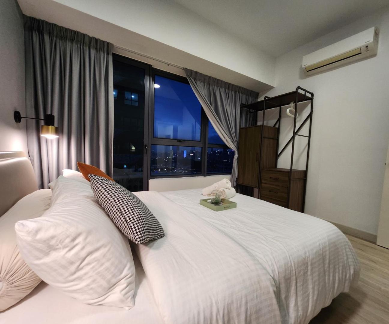Arte By Lux Apartment *